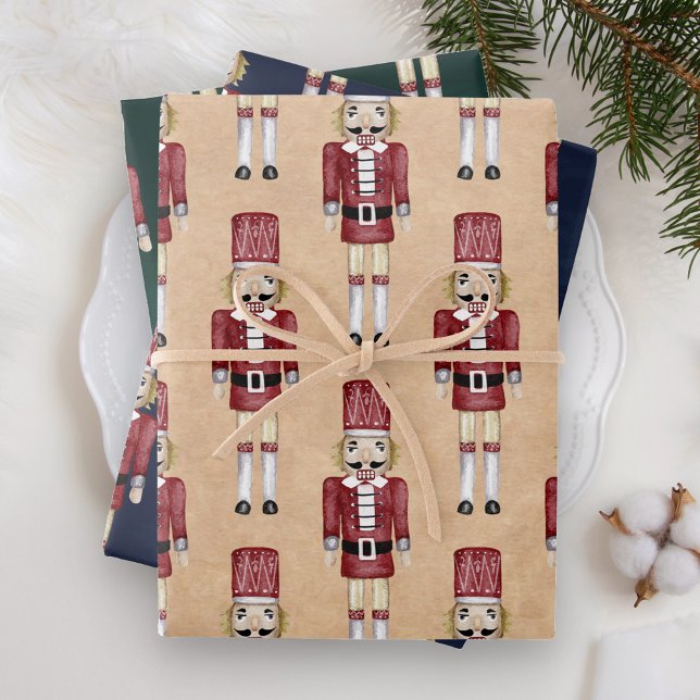 Feuille De Papier Cadeau Aquarelle rustique Noisette rouge Motif Noël (Créateur téléchargé)