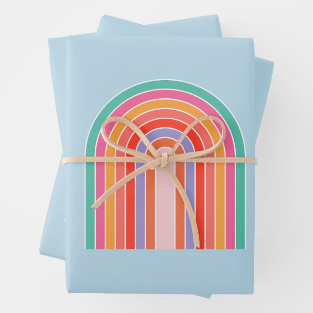 Feuille De Papier Cadeau Arc-en-ciel bleu rétro (En situation)
