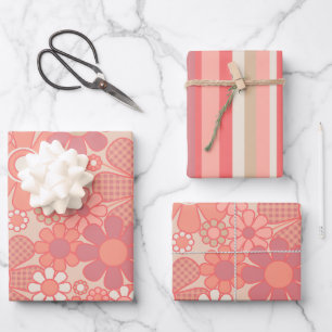 Feuille De Papier Cadeau Bandes et fleurs rétro en rose pastel