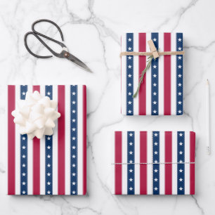Feuille De Papier Cadeau Bandes patriotiques avec étoiles (verticale)