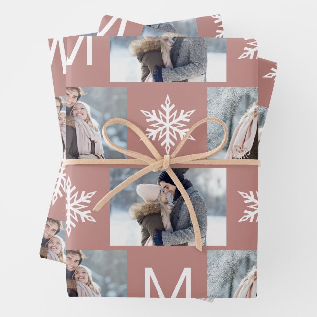 Feuille De Papier Cadeau Beau Rose Snowflakes Monogramme Photo Collage (En situation)