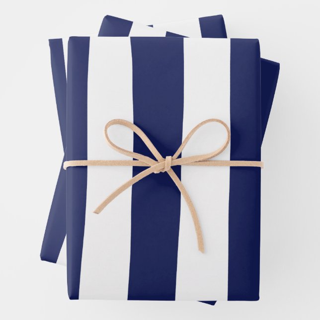 Feuille De Papier Cadeau Bleu et blanc (En situation)