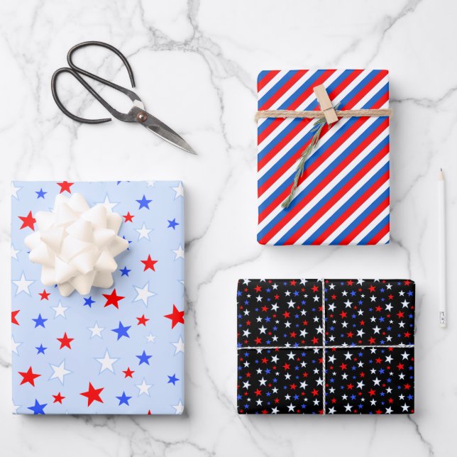 Feuille De Papier Cadeau Bleu Rouge Blanc Étoiles et Bandes (Recto)