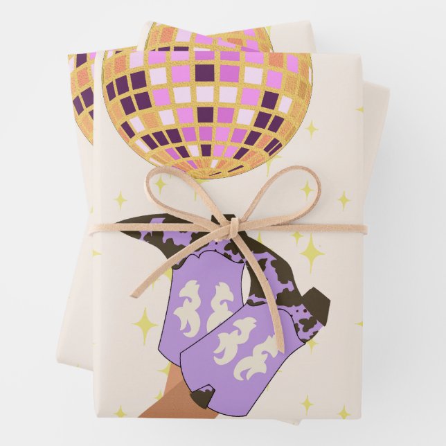 Feuille De Papier Cadeau Boule Disco Cowgirl moderne (En situation)