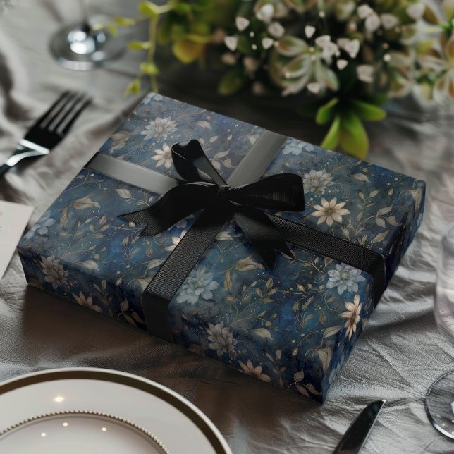 Feuille De Papier Cadeau Cadeau Floral Noël Bleu Minuit et Crème  (Créateur téléchargé)