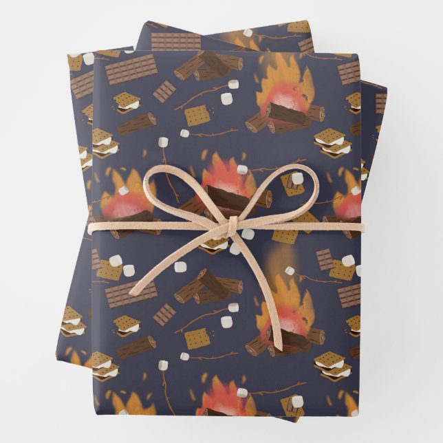 Feuille De Papier Cadeau Camping Fire Outdoor Adventure & Marshmallows (En situation)