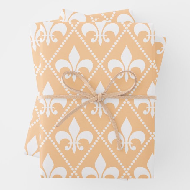 Feuille De Papier Cadeau Champagne Fleur de Lis (En situation)