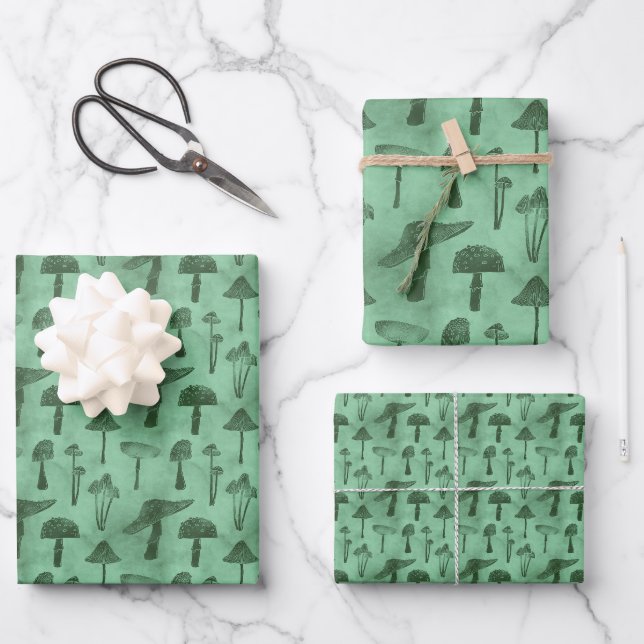 Feuille De Papier Cadeau Champignons verts Whimsical (Recto)