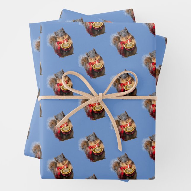 Feuille De Papier Cadeau Chandelle d'écureuil de neige (En situation)