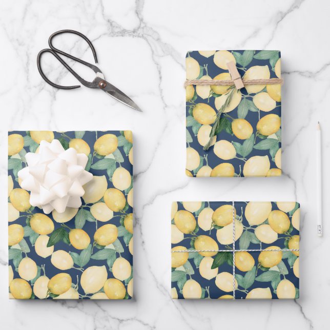 Feuille De Papier Cadeau Citrons élégants sur bleu marine (Recto)