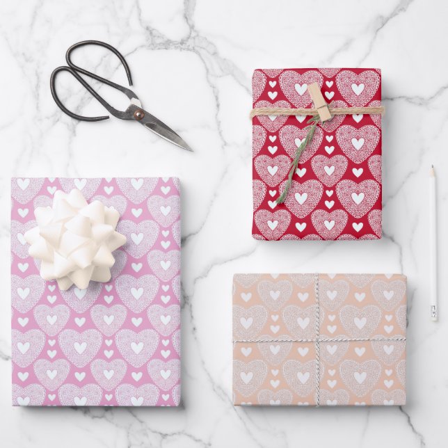 Feuille De Papier Cadeau Coeurs de dentelle romantique Saint-Valentin (Recto)