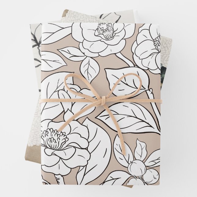 Feuille De Papier Cadeau Collage Fleurs noires, blanches et tans (En situation)