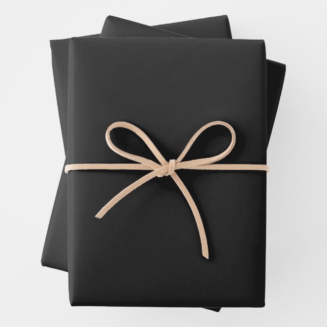 Feuille De Papier Cadeau Couleur solide noire Eerie (En situation)