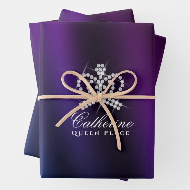 Feuille De Papier Cadeau Couronne brillante Bleu noir pourpre (En situation)