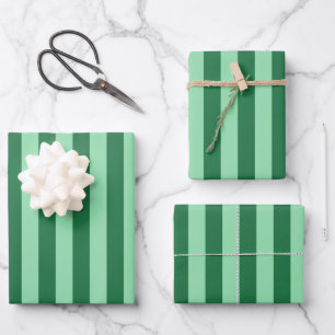 Feuille De Papier Cadeau Des bandes vertes-sur-vertes