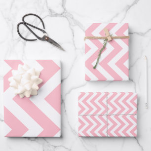 Feuille De Papier Cadeau Diverses tailles roses et blanches Vertical Chevro
