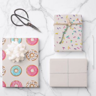 Feuille De Papier Cadeau Donuts avec arrosage