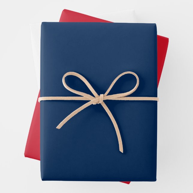 Feuille De Papier Cadeau Drapeau britannique rouge blanc et bleu (En situation)