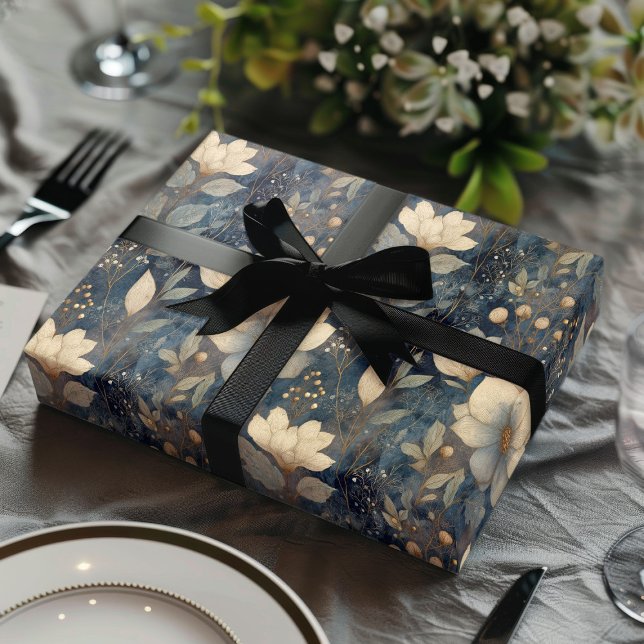 Feuille De Papier Cadeau Elegant Christmas Winter Cream And Navy Floral (Créateur téléchargé)