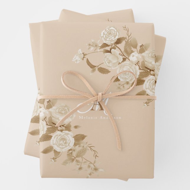 Feuille De Papier Cadeau Élégant Monogramme Beige Or Rose (En situation)