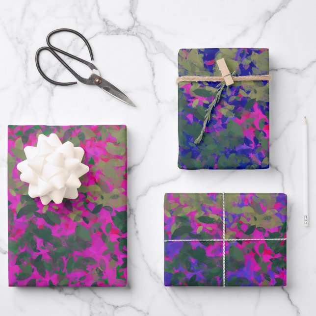 Feuille De Papier Cadeau Élégant violet rose et fleurs bleues (Recto)