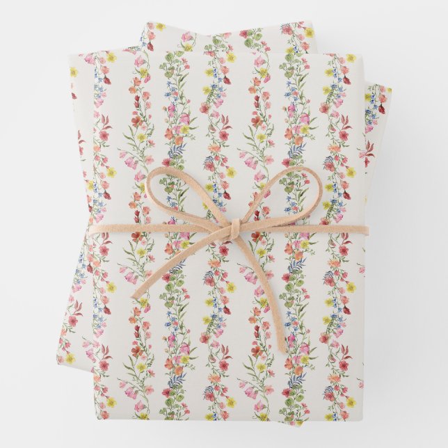 Feuille De Papier Cadeau Élégante florale de dainty (En situation)