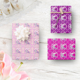 Feuille De Papier Cadeau Éléphant de bébé rose avec colombe et baptême de c