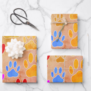 Feuille De Papier Cadeau Empreintes de pattes de chiens sur Arrière - plan 