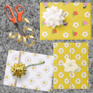 Feuille De Papier Cadeau Fleurs de future maman abeille avec des fruits et 