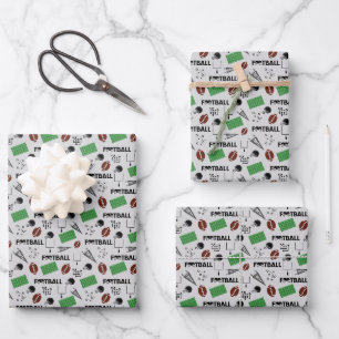 Feuille De Papier Cadeau Football amusant sur gris pâle