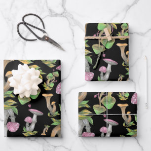 Feuille De Papier Cadeau Forêt sauvage colorée Champignons Noir