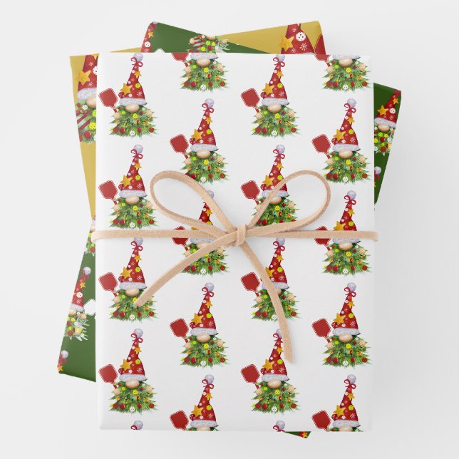 Feuille De Papier Cadeau Gnomes de Noël de Pickleball mignons (En situation)