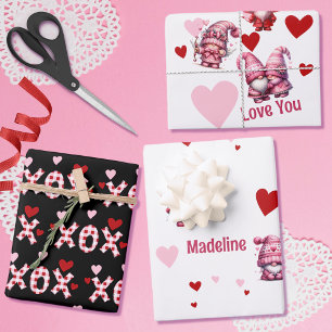 Feuille De Papier Cadeau Gnomes de Saint-Valentin roses