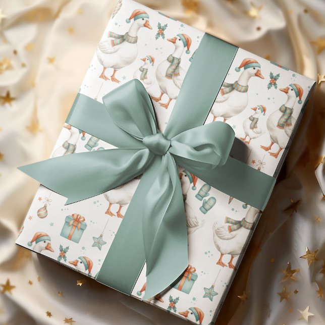 Feuille De Papier Cadeau Goose Family Christmas Wrapping Paper Sheets (Celebrate the holiday this year with these cute goose family wrapping paper sheets! )