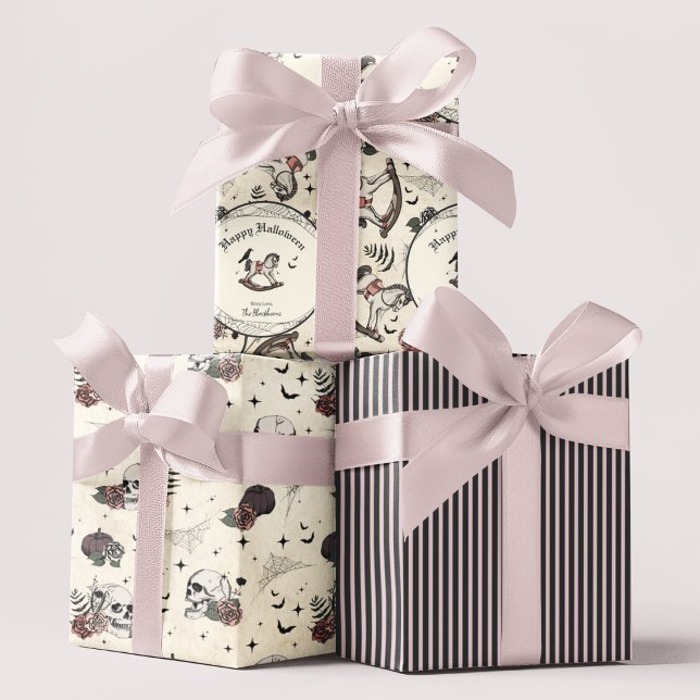 Feuille De Papier Cadeau Gothique Crâne rose Roses Citrouille fille Hallowe (Gothic Halloween Baby Girl Pattern. Rocking Horse, Cute Goth Skulls & Roses, Pink & Black Stripes)