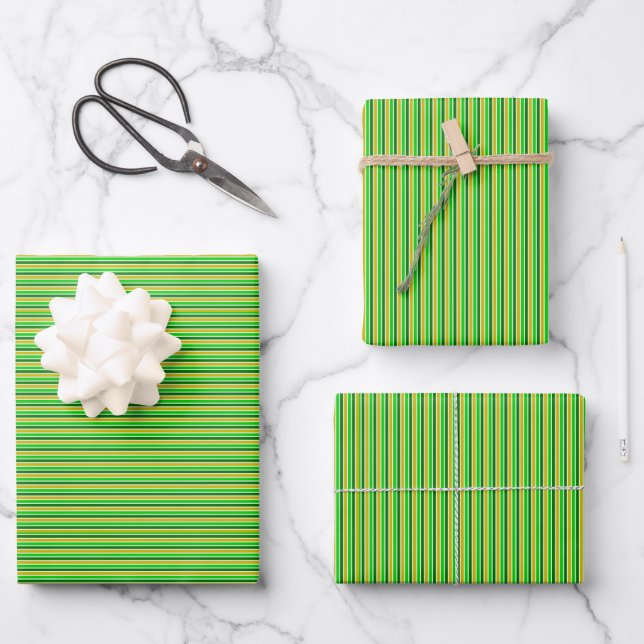Feuille De Papier Cadeau Green and Gold Striped (Recto)