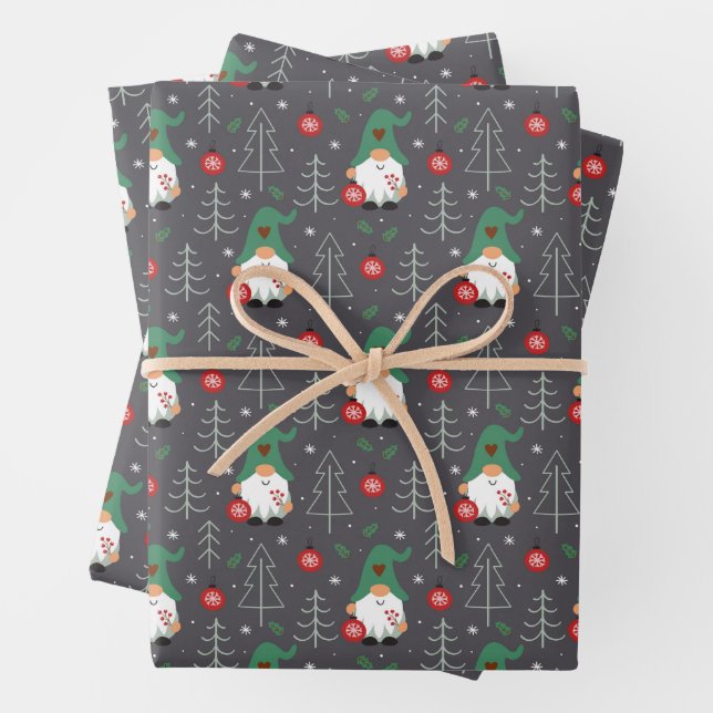 Feuille De Papier Cadeau Green Gnome Arbre de Noël Motif (En situation)