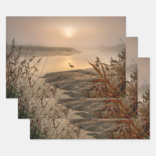 Feuille De Papier Cadeau Heron Heaven - Paysage sur le lac