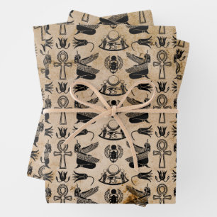 Feuille De Papier Cadeau Hiéroglyphes égyptiens anciens enveloppant des feu