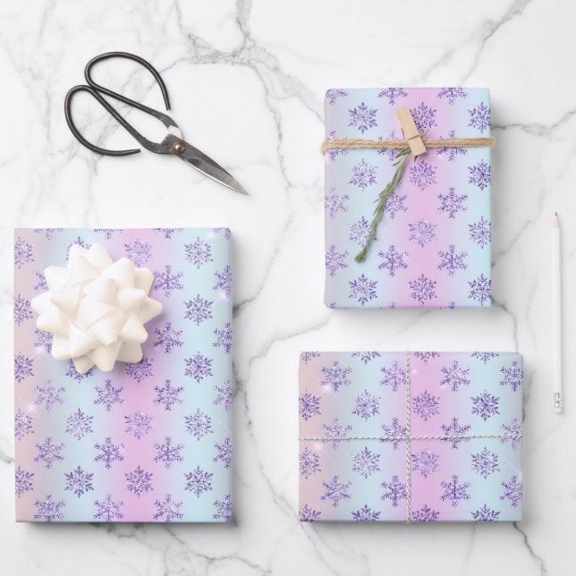 Feuille De Papier Cadeau Illustration des flocons de neige violet d'hiver (Recto)