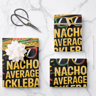 Feuille De Papier Cadeau Joueur de pickleball moyen nacho