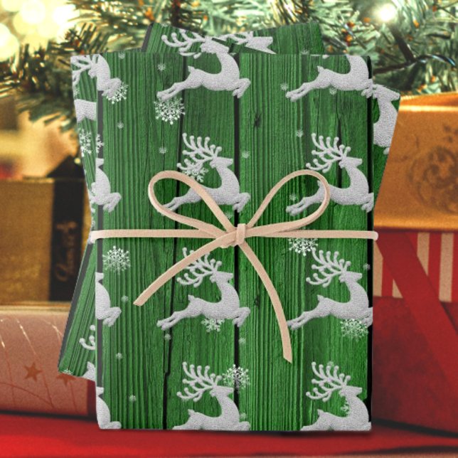 Feuille De Papier Cadeau Livre vert Rustique de rennes de Noël (Green Rustic Christmas Reindeer Wrapping Paper)