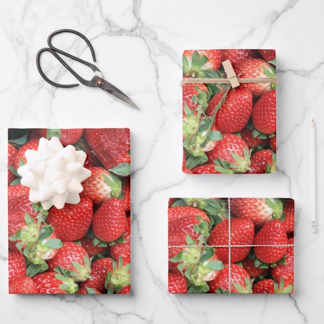 Feuille De Papier Cadeau Lot de fraises rouges juteuses (Recto)