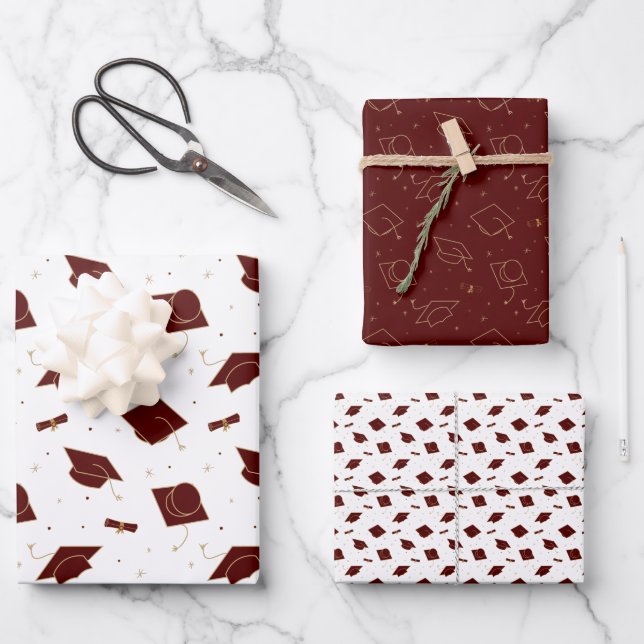 Feuille De Papier Cadeau Maroon Graduation Cap Toss (Recto)