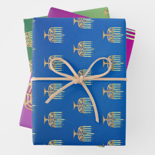 Feuille De Papier Cadeau Menorah sur dégradé