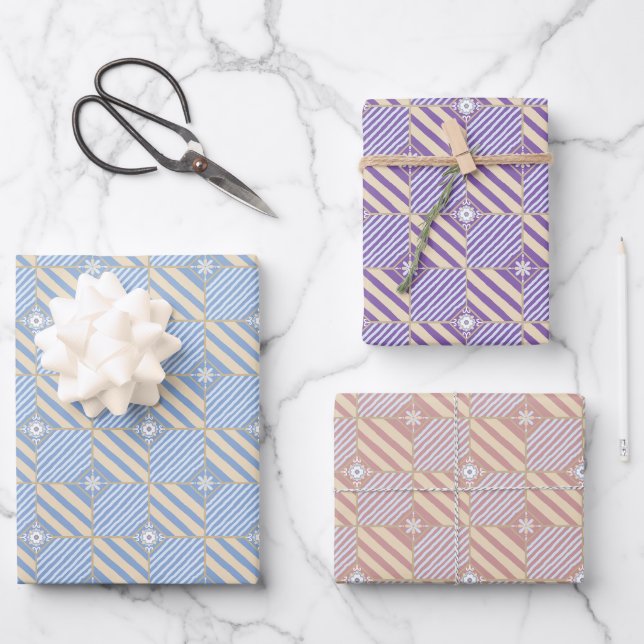 Feuille De Papier Cadeau Motif Batik Géométrique Pastel violet rose (Recto)