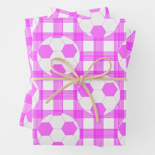 Feuille De Papier Cadeau Motif de balle de football en blanc et rose