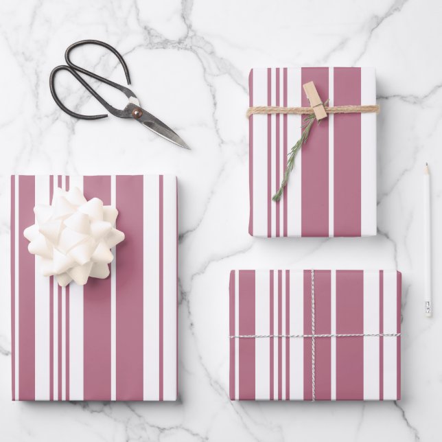 Feuille De Papier Cadeau Motif de bandes verticales blanches roses (Recto)