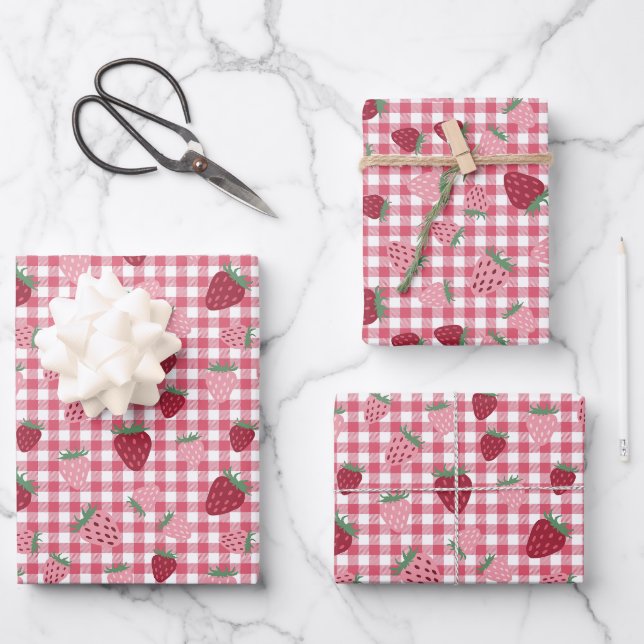 Feuille De Papier Cadeau Motif de champ fraise (Recto)