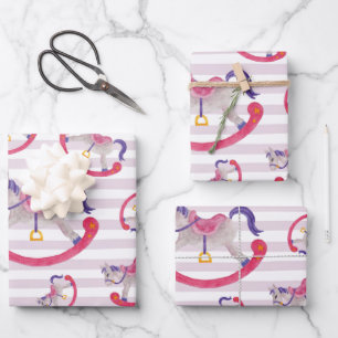 Feuille De Papier Cadeau Motif de cheval rocking de l'enfant